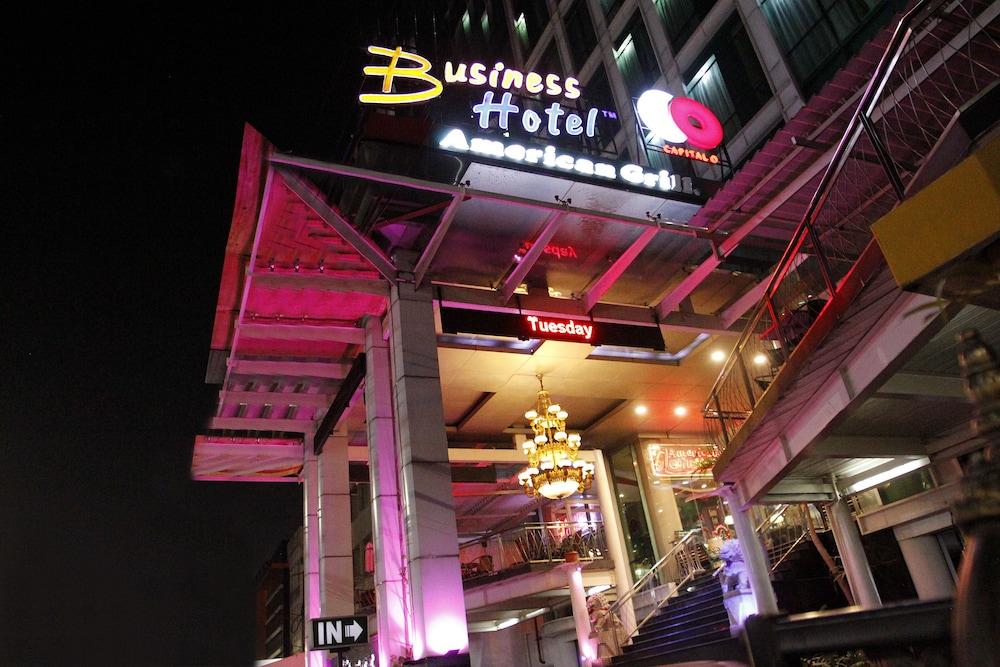 Business Hotel Jakarta Exteriör bild